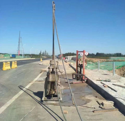 金湖公路高聚物注浆加固