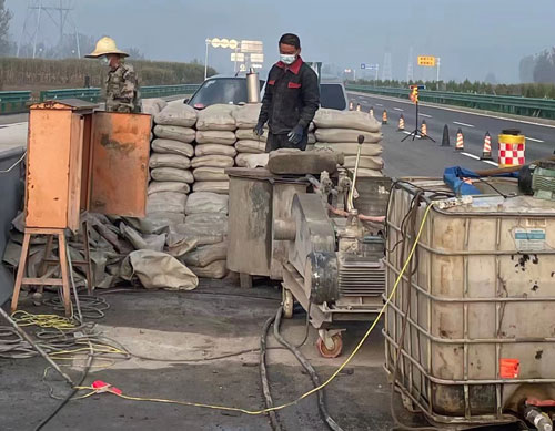 金湖高速路病害处理